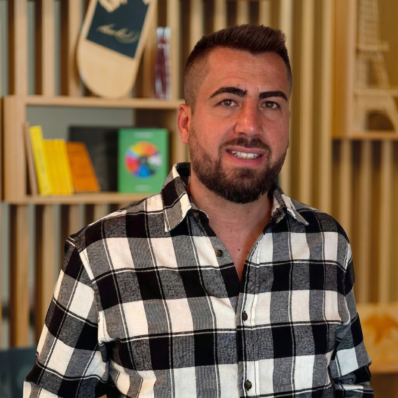 Agzim Murtezi, Leiter Kompetenz-Zentrum Stuttgart