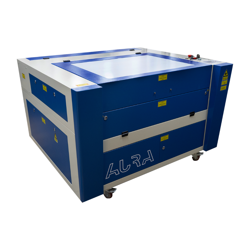 Aura Cut 1080 CO2-Laser bearbeitet Holz, Acryl, Leder und viele weitere Materialien präzise durch Schneiden und Gravieren für professionelle Anwendungen.