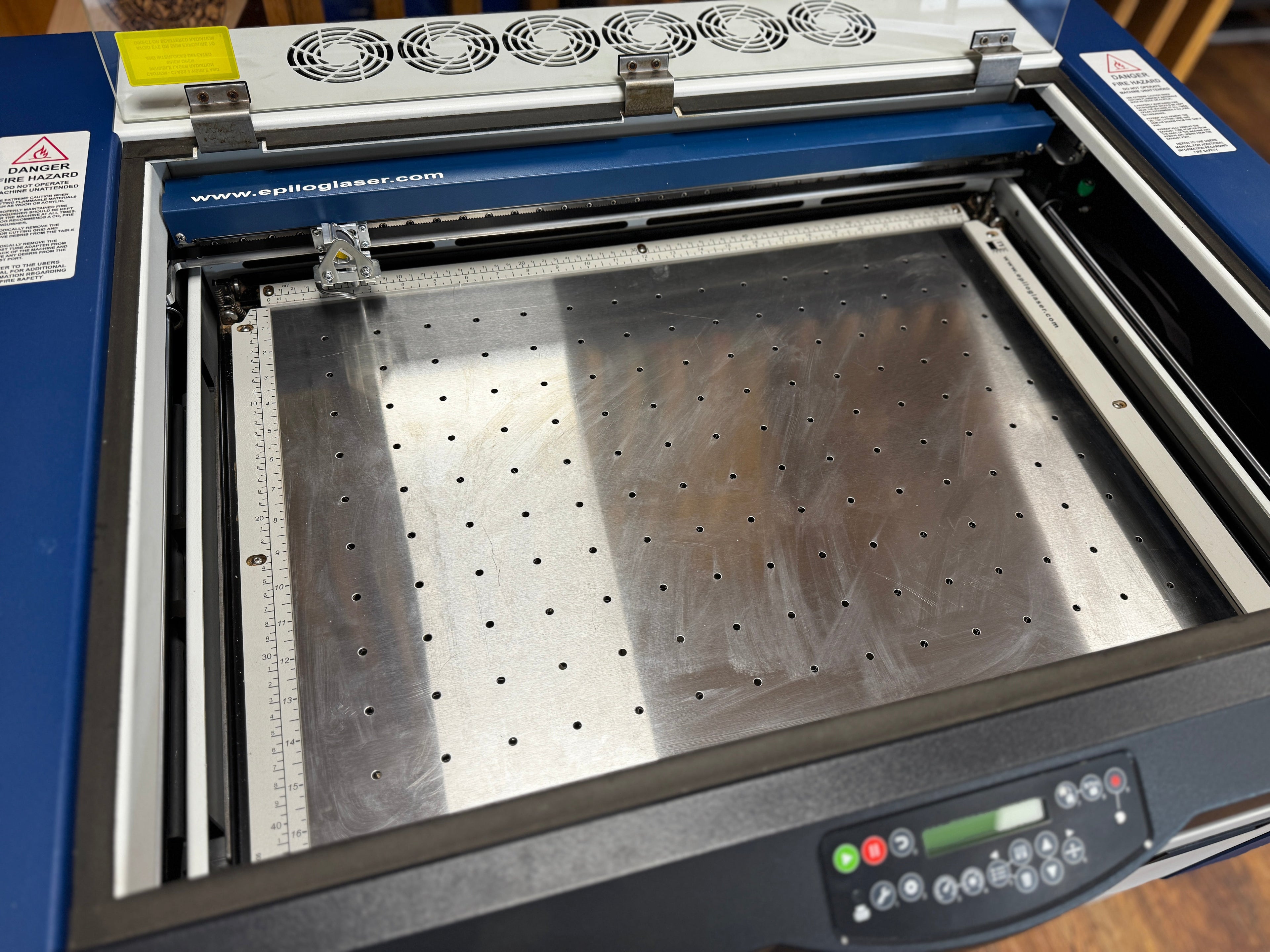 Epilog Helix mit 40 Watt